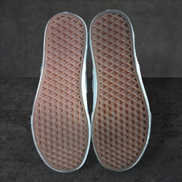 Disney Vans Character Button Slip-on WDW 50th Anniversary men 9/women 11 - Picture 8 of 9